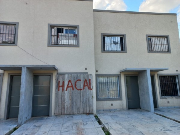 VENDO 4 REGIOS DUPLEX  EN MORENO (AUT. 322)