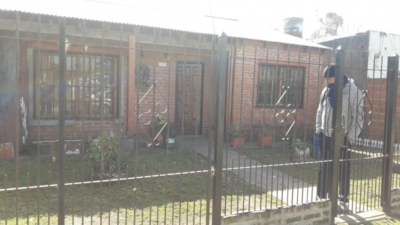 IMPERDIBLE  HERMOSA CASA CON TERRENO EN - LA REJA GRANDE - CERCA ESCUELA Y COLECTIVO (AUT. 249)
