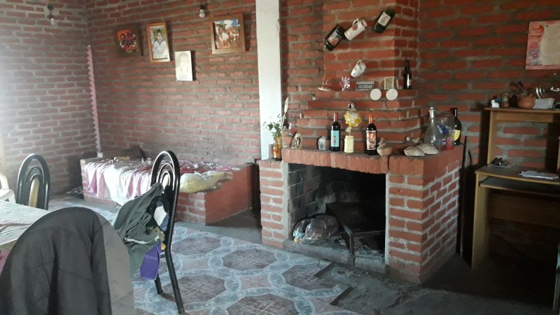 IMPERDIBLE  HERMOSA CASA CON TERRENO EN - LA REJA GRANDE - CERCA ESCUELA Y COLECTIVO (AUT. 249)