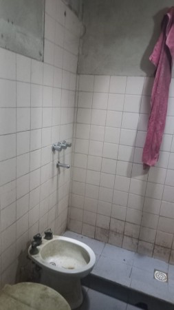 (263) BARRIO SANTA ROSA - MORENO - VENDO CASA CON TERRENO IMPERDIBLE ( O PERMUTA POR CASITA O LOTE EN MORENO SUR