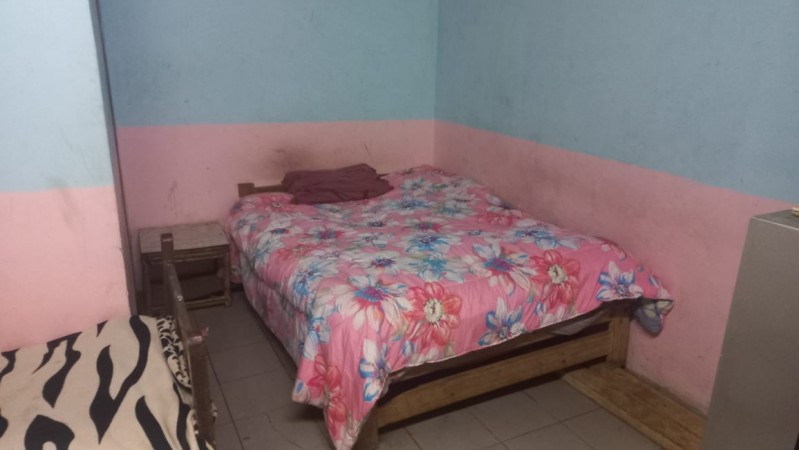 (263) BARRIO SANTA ROSA - MORENO - VENDO CASA CON TERRENO IMPERDIBLE ( O PERMUTA POR CASITA O LOTE EN MORENO SUR