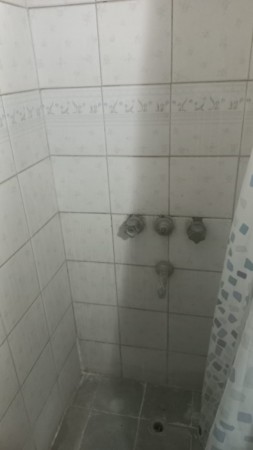 (AUT 358) BARRIO SAN JOSE, MORENO. EXCELENTE VIVIENDA CON TERRENO Y ESCRITURA (TODOS LOS SERVICIOS)
