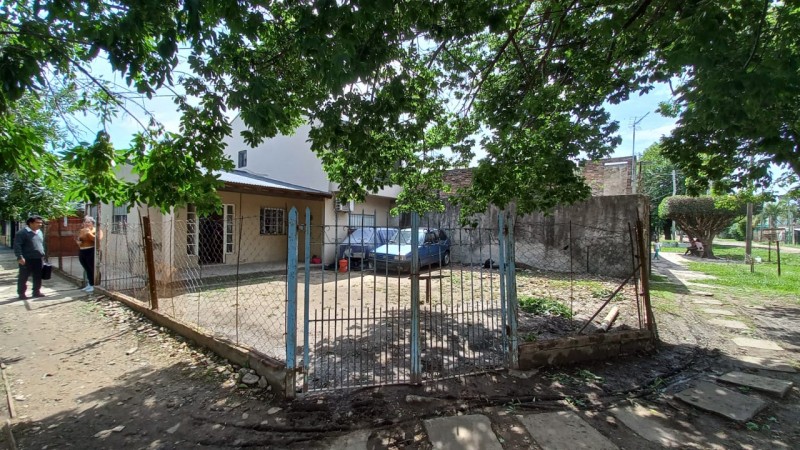 (AUT. 388) IMPERDIBLE "VENDO EXCELENTE CASA EN BARRIO LIBERTAD," PARTIDO DE MERLO