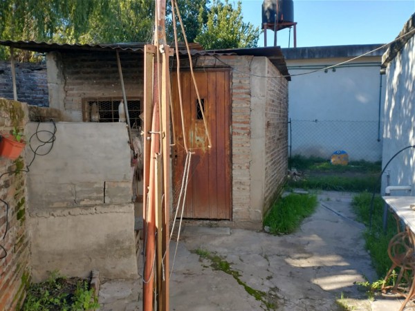 (AUT. 390) VENDO HERMOSA CASA EN BARRIO LA PERLITA, MORENO