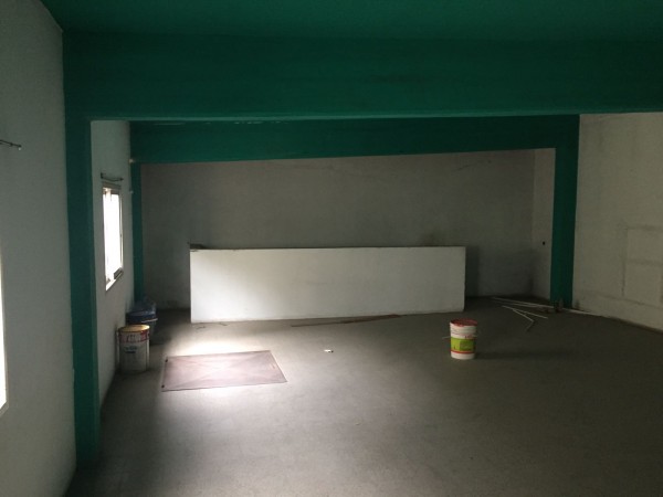 (AUT. 393) S E   A L Q U I L O       REGIO LOCAL COMERCIAL SOBRE AV. MARCOS DEL BUENO  716 DEL B° LA PERLITA MORENO