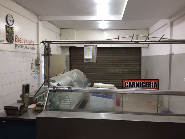 (AUT. 393) S E   A L Q U I L O       REGIO LOCAL COMERCIAL SOBRE AV. MARCOS DEL BUENO  716 DEL B° LA PERLITA MORENO