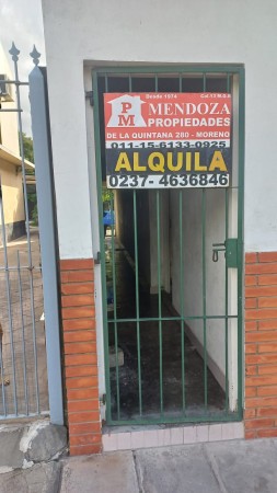 ALQUILO LOCAL COMERCIAL O VIVIENDA FAMILIAR UBICADO EN LA CALLE VEDIA Y MITRE 3767 BARRIO JARDINES DE MORENO 