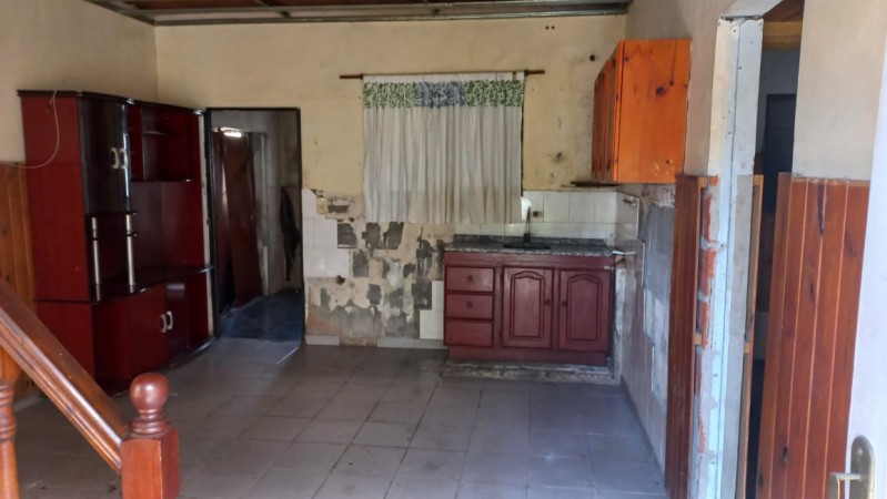 R E S  E R V A  D A .    (AUT. 403) ALQUILO DEPARTAMENTO P.B. TIPO CASA CON PATIO: 2 DORMITORIO, COCINA-COMEDOR, BAÑO, GALERIA CERRADA EN BARRIO SAN JOSÉ, CALLE GUATEMALA 5255
