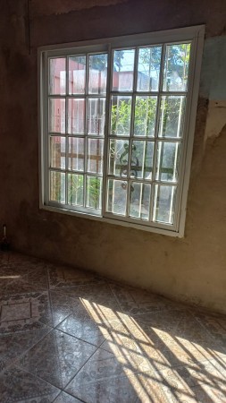 R E S  E R V A  D A .    (AUT. 403) ALQUILO DEPARTAMENTO P.B. TIPO CASA CON PATIO: 2 DORMITORIO, COCINA-COMEDOR, BAÑO, GALERIA CERRADA EN BARRIO SAN JOSÉ, CALLE GUATEMALA 5255