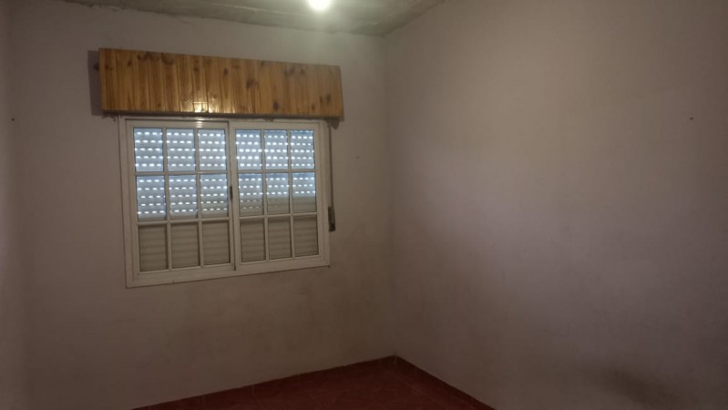 ALQUILO REGIO DEPARTAMENTO CON 3 DORMITORIOS CALLE SARA JUSTO 522 BARRIO 25 DE MAYO, MORENO