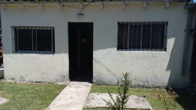 ALQUILO DEPARTAMENTO SOBRE ASFALTO BARRIO SAN JOSE, MORENO CALLE GUATEMALA 5255