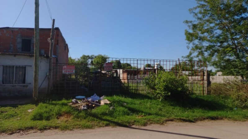 VENDO HERMOSO TERRENO EN GENERAL RODRIGUEZ, SOBRE PAVIMENTO COLECTIVO ALFRENTE, PROXIMO COLEGIO PRIMARIO Y SECUNDARIO