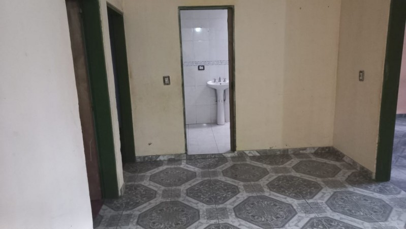 ALQUILO REGIO DEPARTAMENTO CON 3 DORMITORIOS CALLE SARA JUSTO 522 BARRIO 25 DE MAYO, MORENO