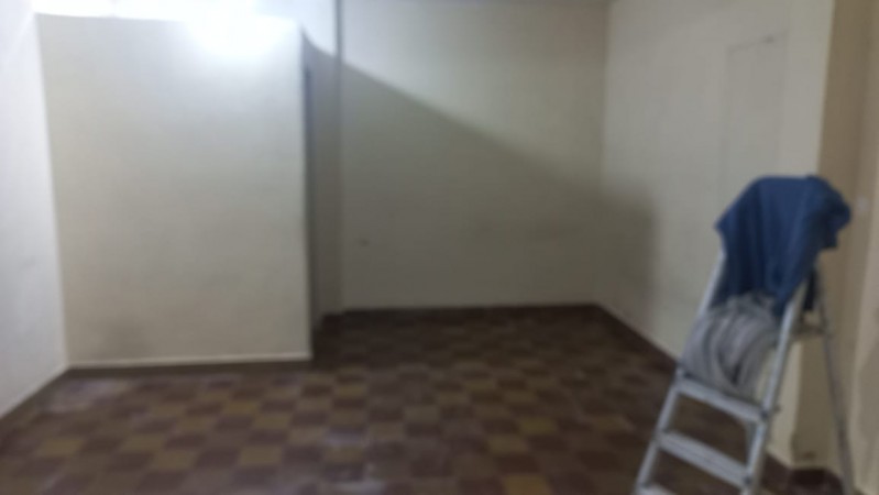 ALQUILO LOCAL COMERCIAL O VIVIENDA FAMILIAR UBICADO EN LA CALLE VEDIA Y MITRE 3767 BARRIO JARDINES DE MORENO 