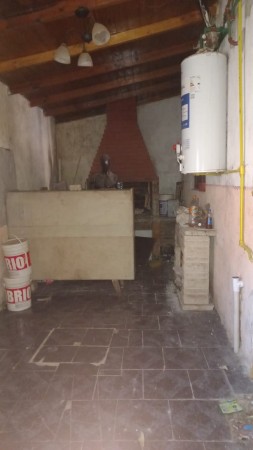 R E S  E R V A  D A .    (AUT. 403) ALQUILO DEPARTAMENTO P.B. TIPO CASA CON PATIO: 2 DORMITORIO, COCINA-COMEDOR, BAÑO, GALERIA CERRADA EN BARRIO SAN JOSÉ, CALLE GUATEMALA 5255