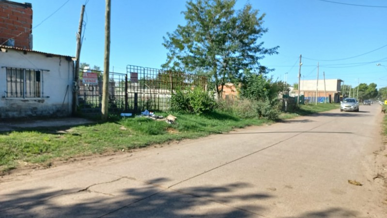 VENDO HERMOSO TERRENO EN GENERAL RODRIGUEZ, SOBRE PAVIMENTO COLECTIVO ALFRENTE, PROXIMO COLEGIO PRIMARIO Y SECUNDARIO