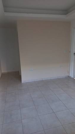 VENDO HERMOSO DEPARTAMENTO PLANTA BAJA MORENO NORTE, PROXIMO A RUTA 23.