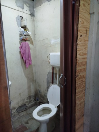 (AUT. 405) ALQUILO HERMOSO LOCAL COMERCIAL IDEAL OFICINA, PELUQUERIA, KIOSCO, ALMACEN, ETC