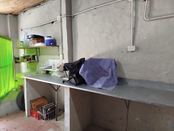 (AUT. 405) ALQUILO HERMOSO LOCAL COMERCIAL IDEAL OFICINA, PELUQUERIA, KIOSCO, ALMACEN, ETC
