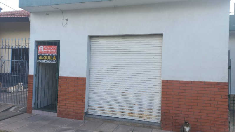 ALQUILO LOCAL COMERCIAL O VIVIENDA FAMILIAR UBICADO EN LA CALLE VEDIA Y MITRE 3767 BARRIO JARDINES DE MORENO 