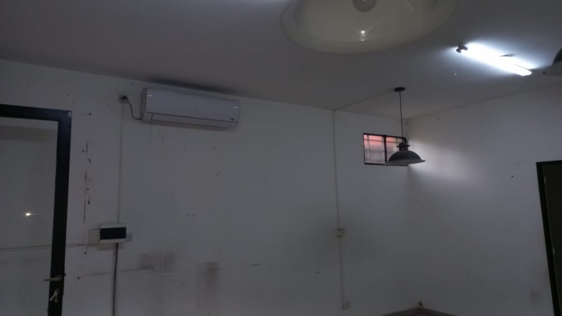 EN ALQUILER AMPLIO LOCAL COMERCIAL,  EXCELENTE UBICACIÓN, SOBRE CALLE CONCEJAL PELLICO 1849, ULTIMO LOCAL DISPONIBLE EN LA ZONA, IDEAL TODO RUBRO
