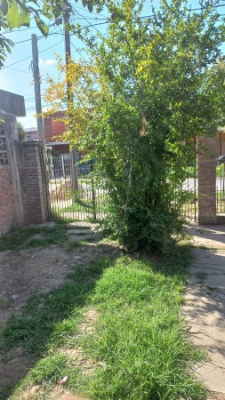 R E S  E R V A  D A .    (AUT. 403) ALQUILO DEPARTAMENTO P.B. TIPO CASA CON PATIO: 2 DORMITORIO, COCINA-COMEDOR, BAÑO, GALERIA CERRADA EN BARRIO SAN JOSÉ, CALLE GUATEMALA 5255