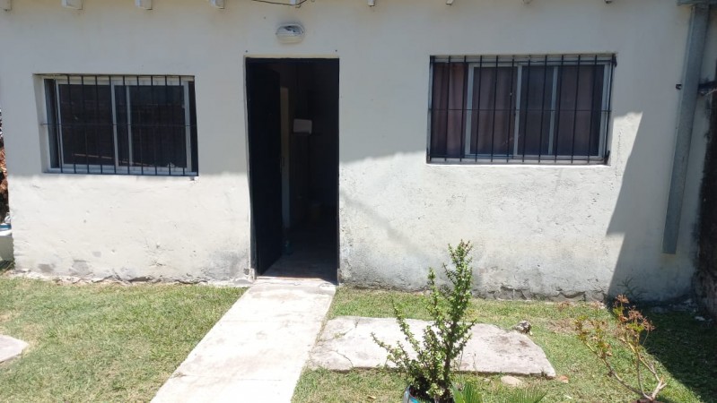 ALQUILO DEPARTAMENTO SOBRE ASFALTO BARRIO SAN JOSE, MORENO CALLE GUATEMALA 5255