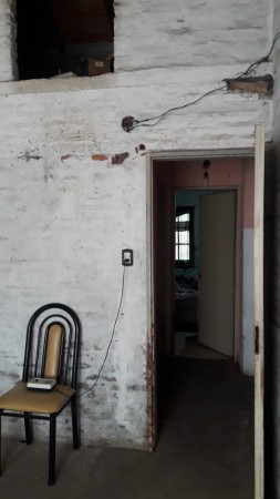 IMPERDIBLE  HERMOSA CASA CON TERRENO EN - LA REJA GRANDE - CERCA ESCUELA Y COLECTIVO (AUT. 249)