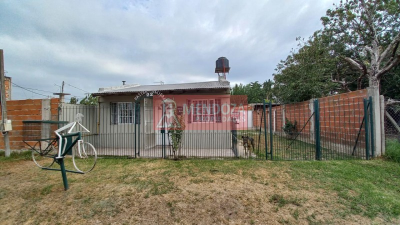 (AUT 377) EN VENTA CASA DE MATERIAL CON AMPLIO PATIO