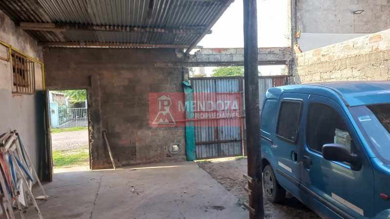 AUT (379) VENTA DE CASA EN LOMAS DE MARILÓ, BARRIO LA GRANJA