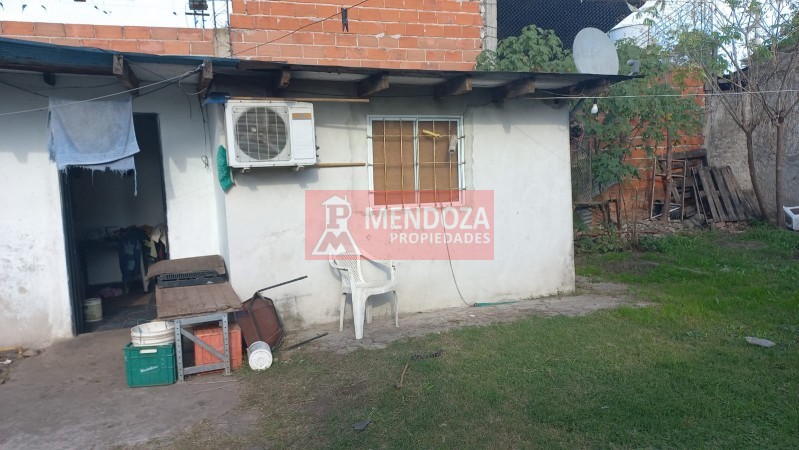 AUT (379) VENTA DE CASA EN LOMAS DE MARILÓ, BARRIO LA GRANJA