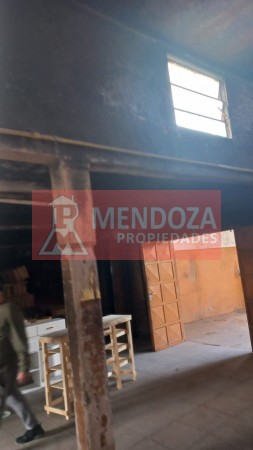 AUT (379) VENTA DE CASA EN LOMAS DE MARILÓ, BARRIO LA GRANJA